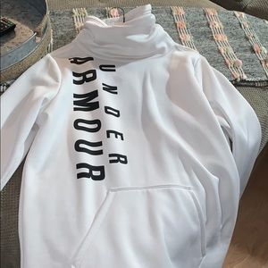 Barely worn under armor sweatshirt